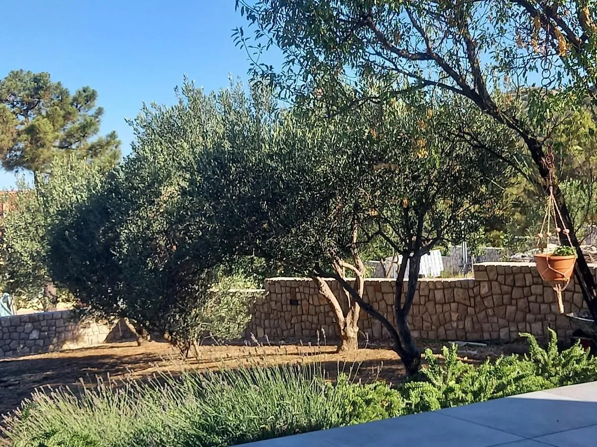 Oleandra Apartments Drage