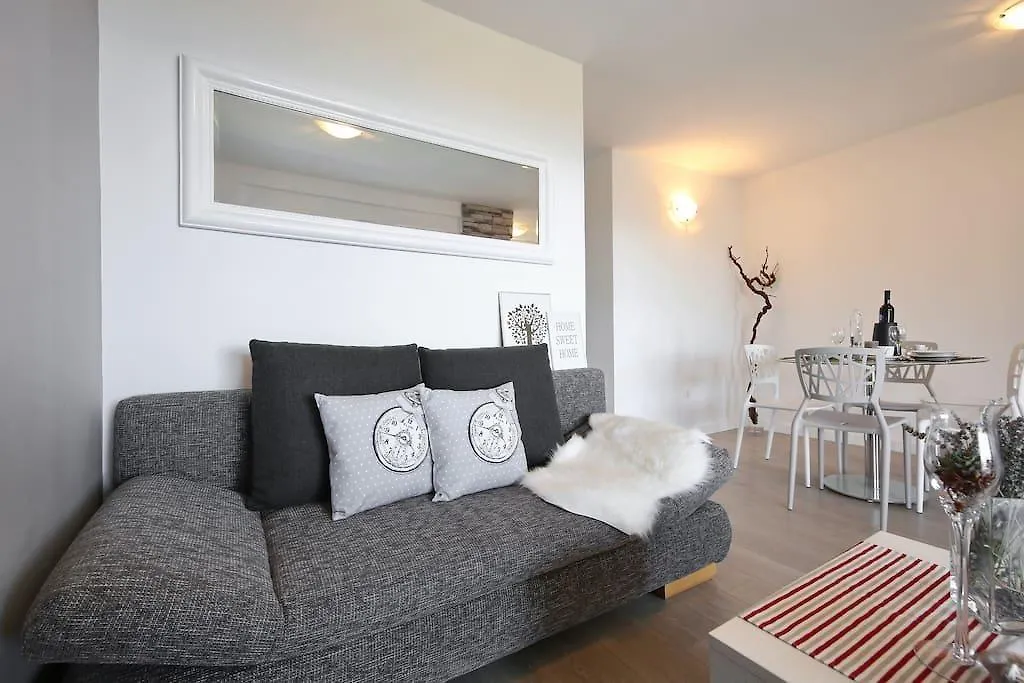 Oleandra Apartments Drage