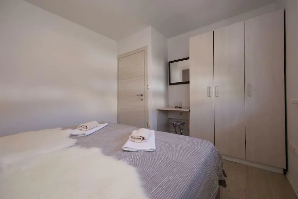 Oleandra Apartments Drage